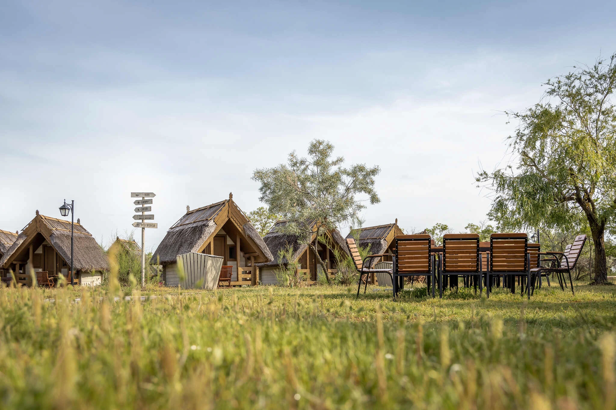 Cazare la căsuțe în Dobrogea - Dolphin Camping